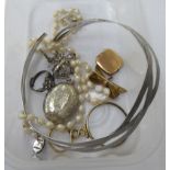 Jewellery: to include a yellow metal locket, set with a ruby,