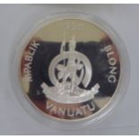 A silver proof 1995 Vanuatu 100 Vatu commemorative coin OS10