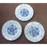 A set of three late 18thC Chinese porcelain plates, having raised uniformly thumb moulded borders,