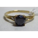 A 9ct gold ring,