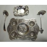 Silver collectables: to include an Indian tray with five recesses, embossed with flora 7.