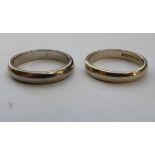 An 18ct white gold wedding ring;