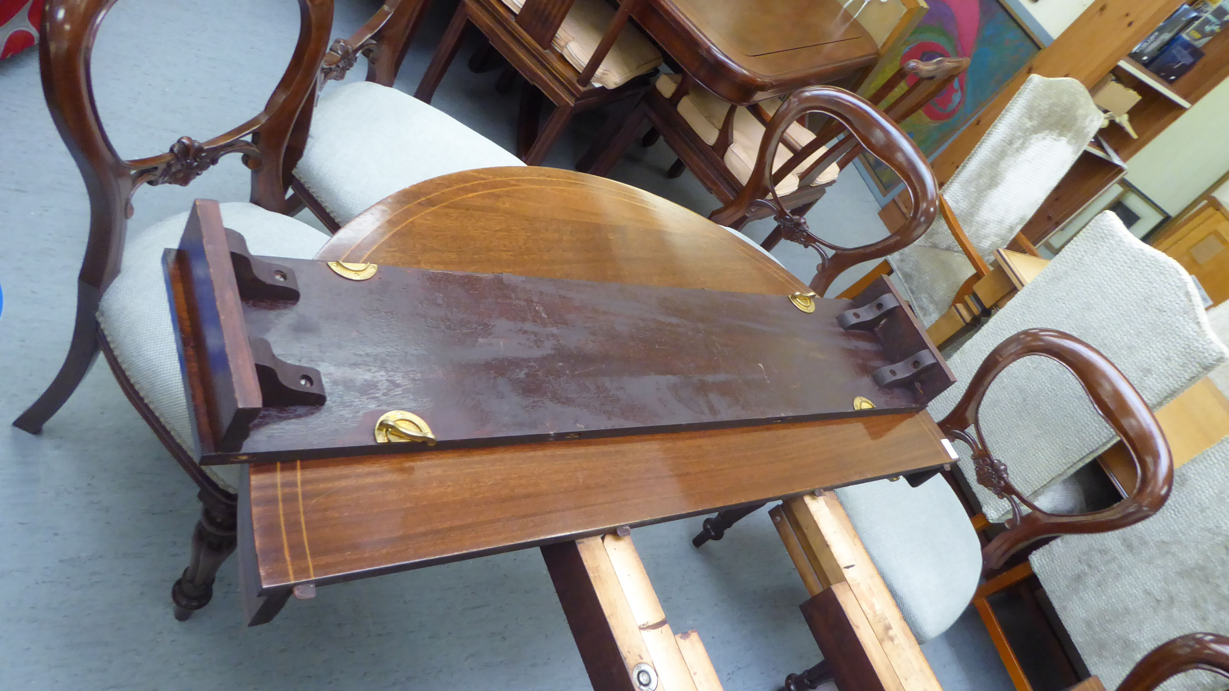 An Edwardian satinwood inlaid mahogany dining table, the top with D-shaped ends, - Image 8 of 9