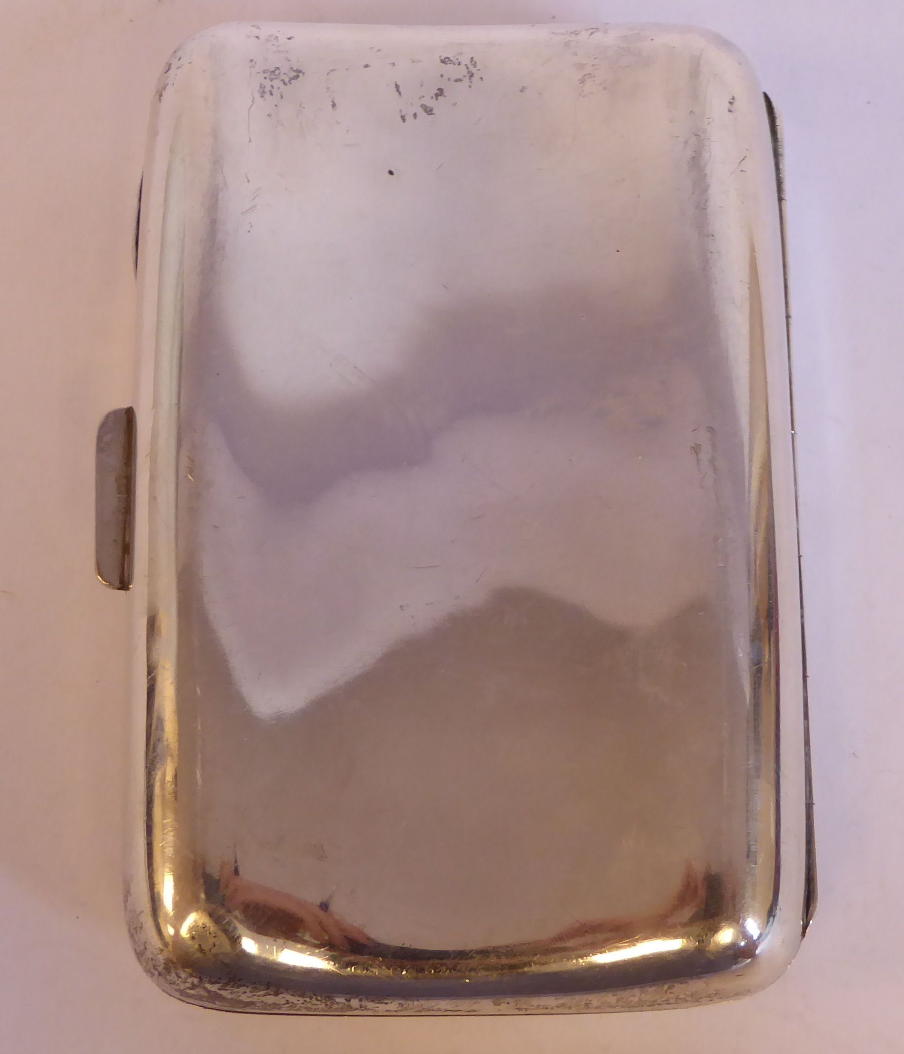A late Victorian silver folding cushion shaped cigar case with a gilded interior Matthew John - Image 3 of 5