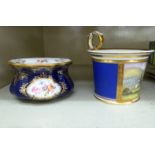 A Chamberlains Worcester gilded porcelain cup,