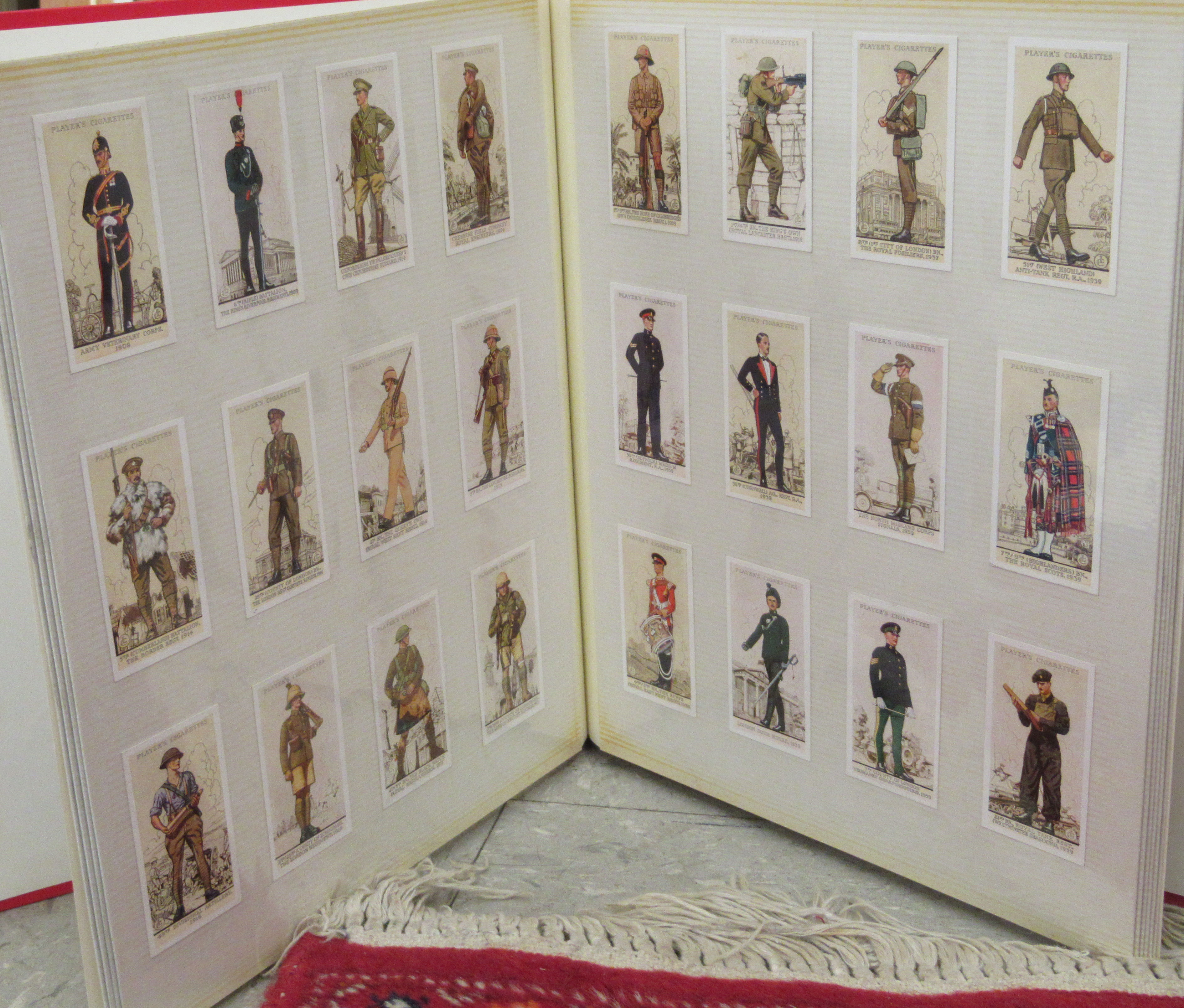 Cigarette and other collectable cards relating to military regiments SR - Image 3 of 5