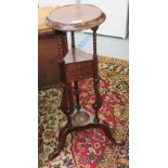 A mid 20thC mahogany washstand,