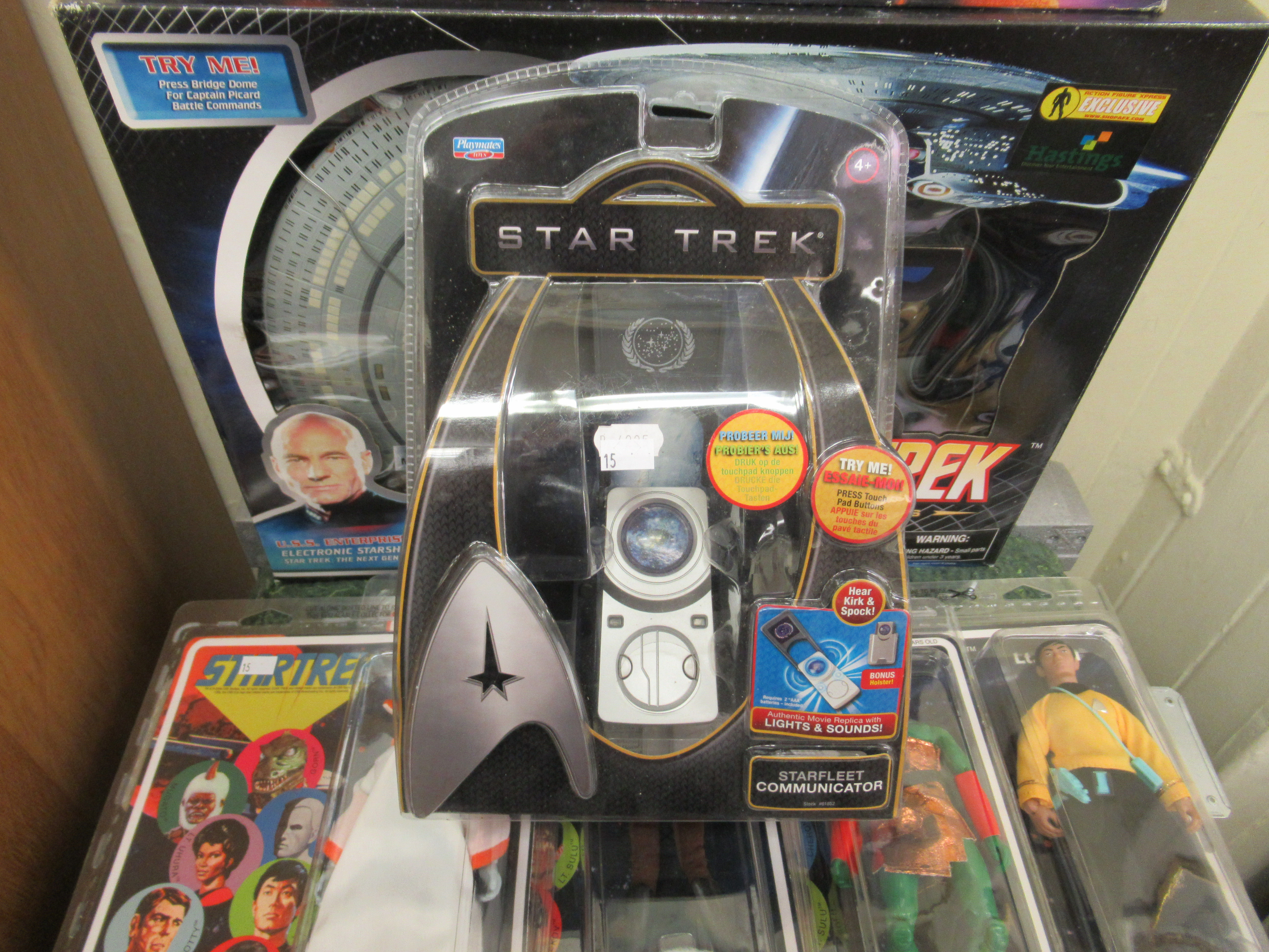 Star Trek related to space travel: to include a Diamond Toys Next Generation USS Enterprise boxed - Image 3 of 3