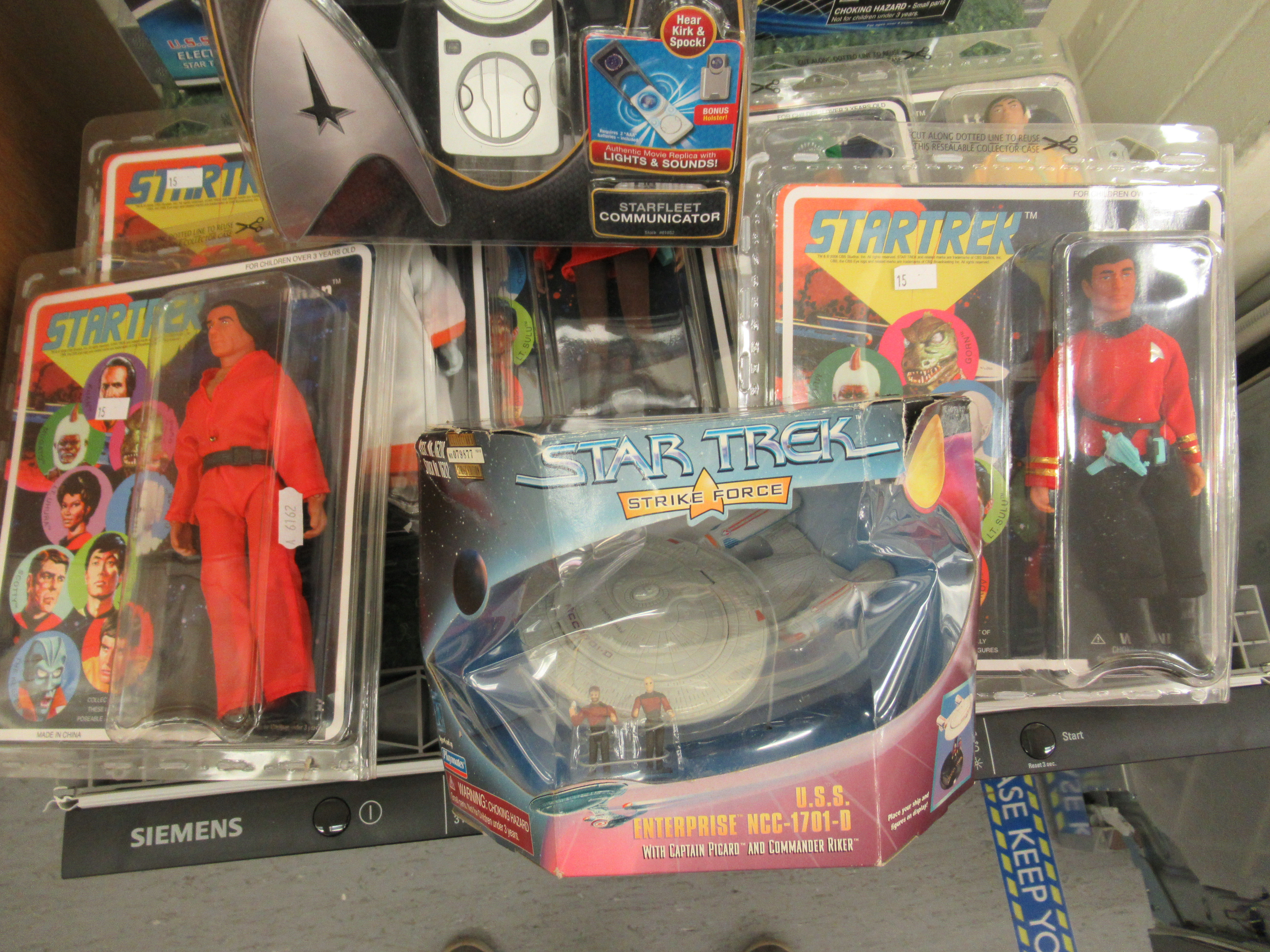 Star Trek related to space travel: to include a Diamond Toys Next Generation USS Enterprise boxed - Image 2 of 3