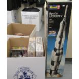 Model kits relating to space travel: to include Monogram Apollo Saturn V Rocket boxed