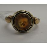 A 15ct gold ring,