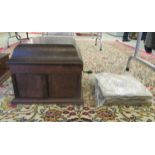 A mid 20thC oak cased table-top gramophone with 78rpm records BSR