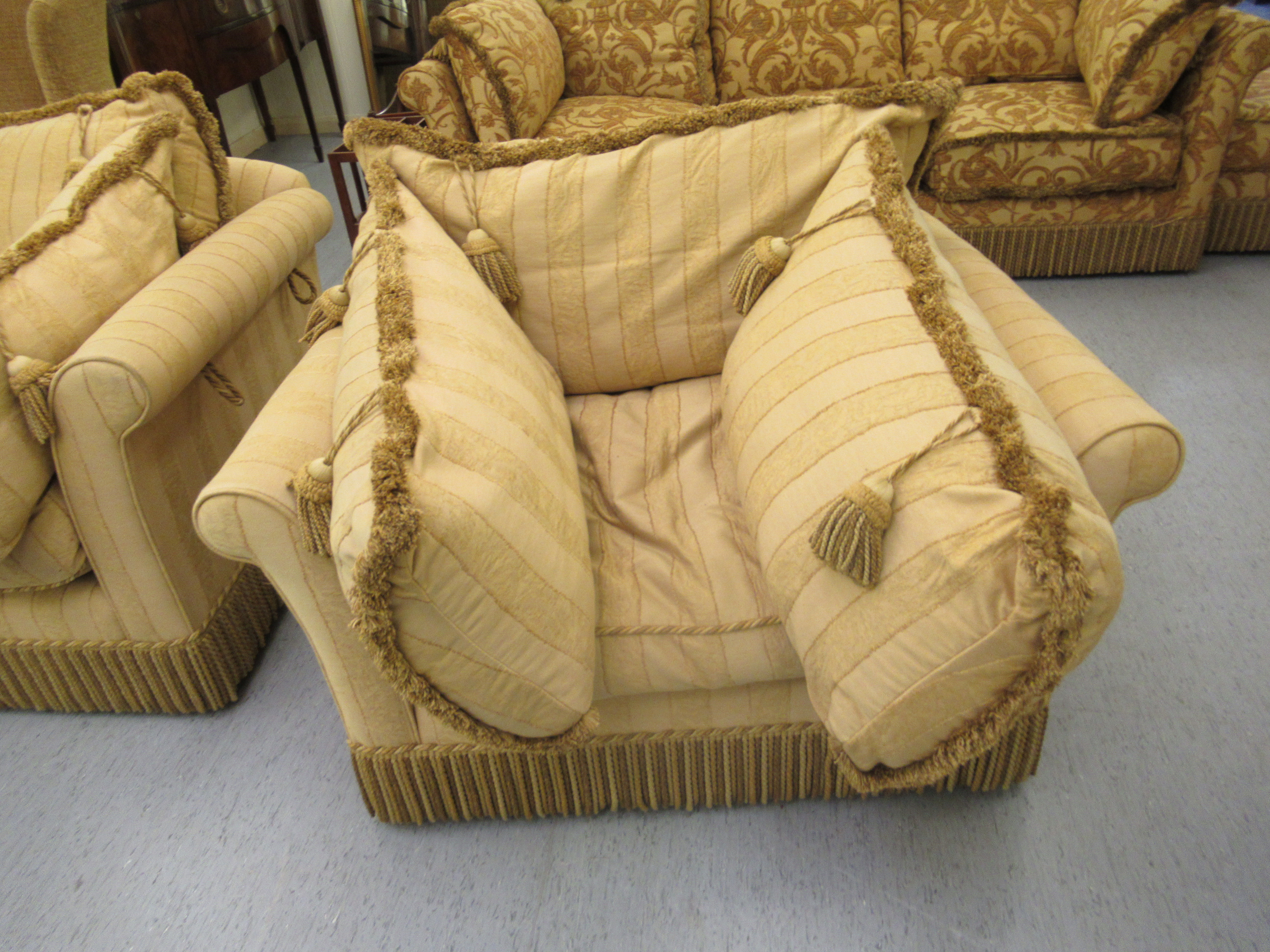 A modern two person settee with a low back and level scrolled arms, - Image 3 of 3
