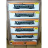 N gauge model Arnold Continental passenger coaches boxed CA