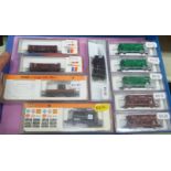 N gauge model railway rolling stock: to include five Fleischmann mint hoppers boxed CA