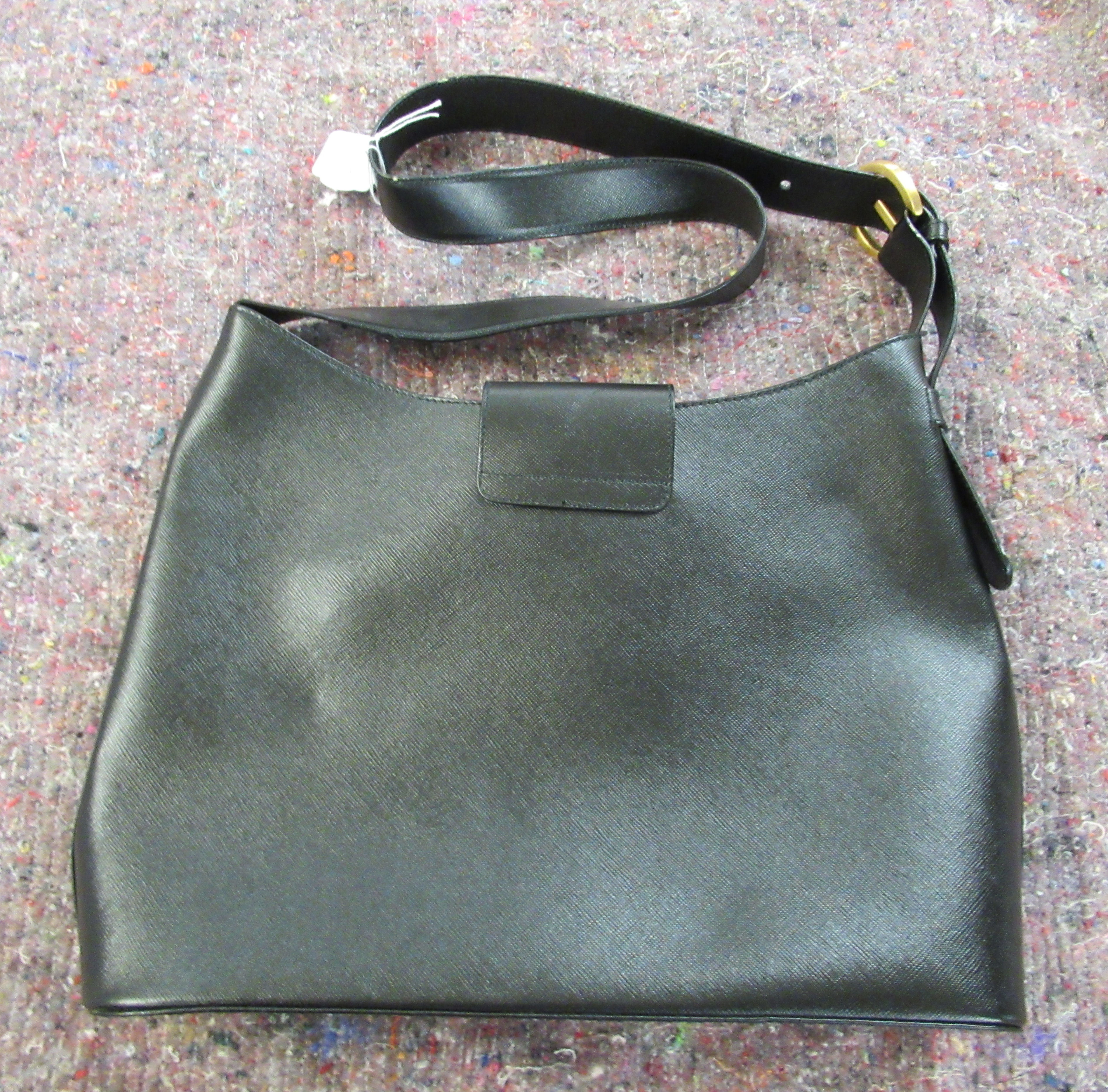 A Salvatore Ferragamo black leather tote bag OS6 - Image 2 of 3