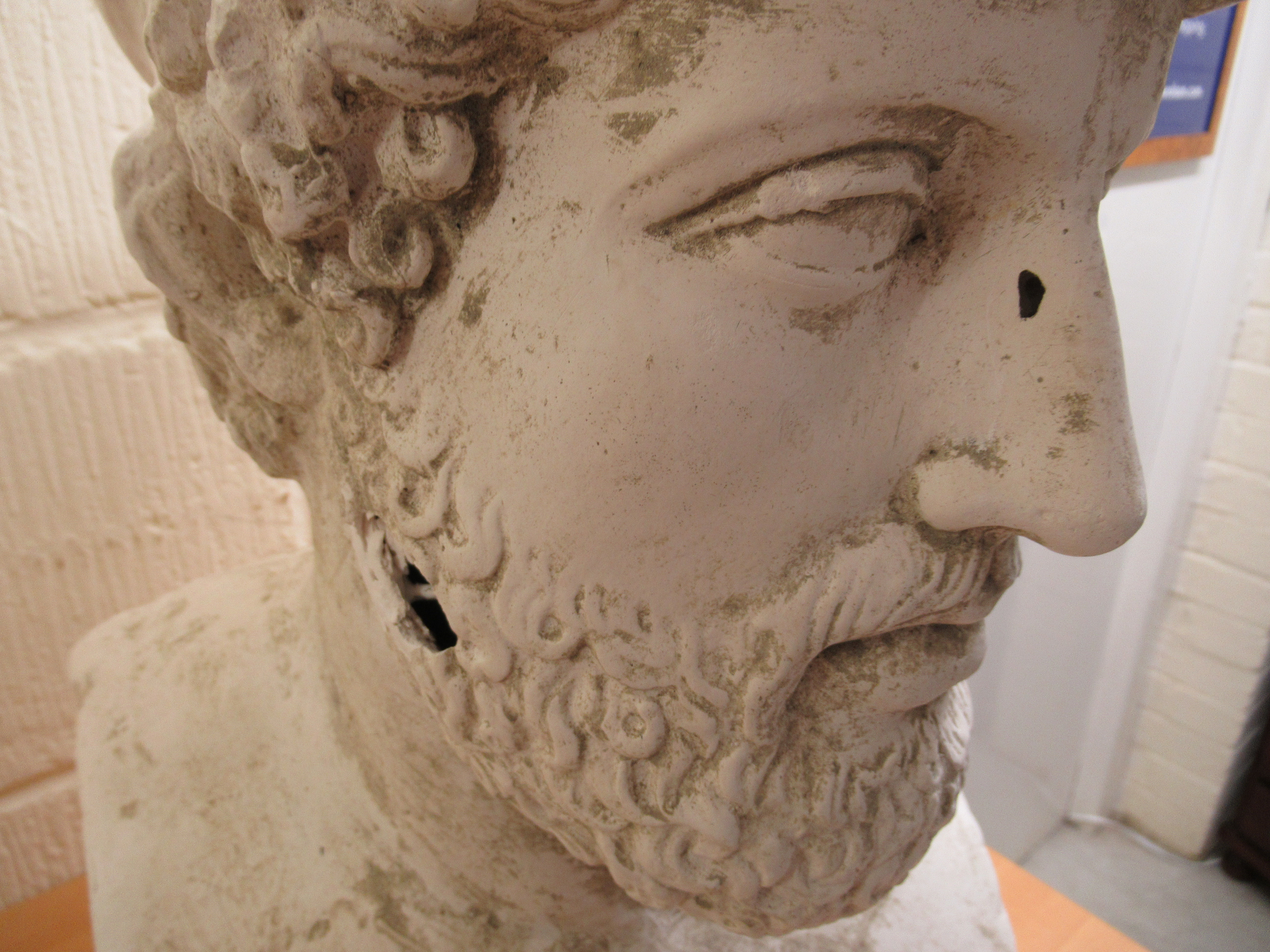 A modern composition bust 'Pericles' 24''h CA - Image 3 of 6