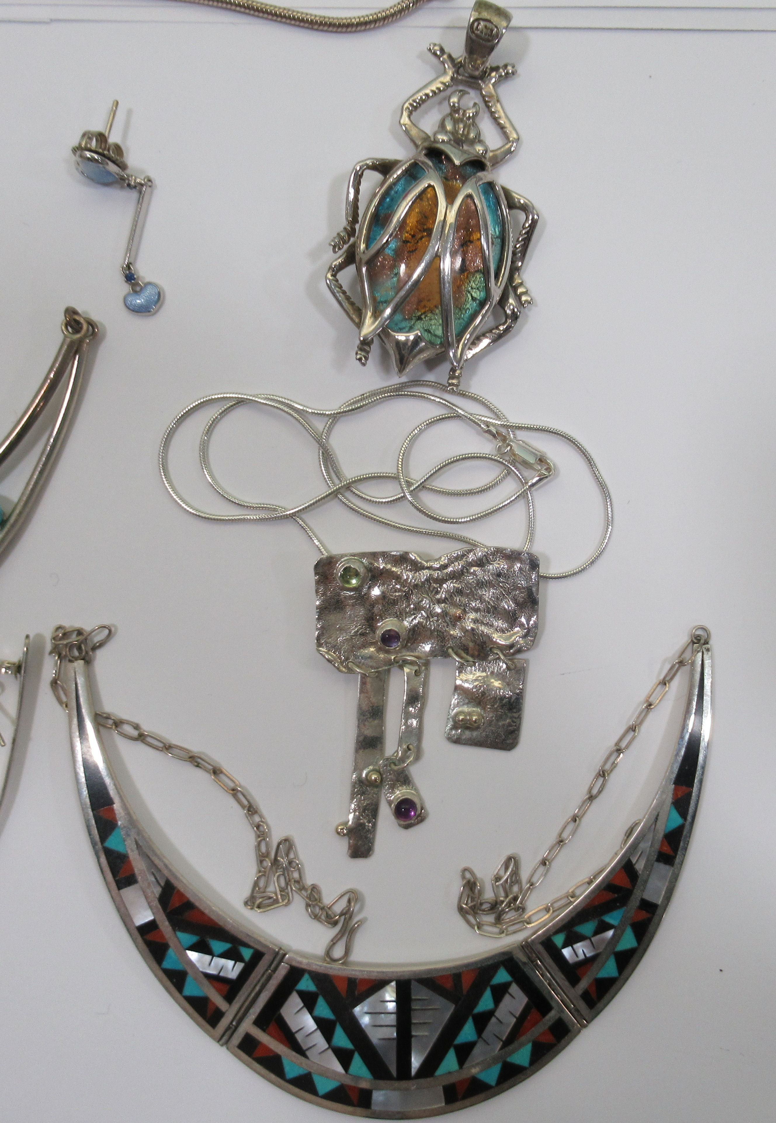 Silver and white metal designer jewellery: to include a Links of London pendant necklace, - Image 3 of 3