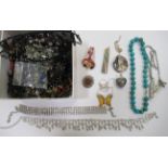 Costume jewellery: to include bead necklaces OS10