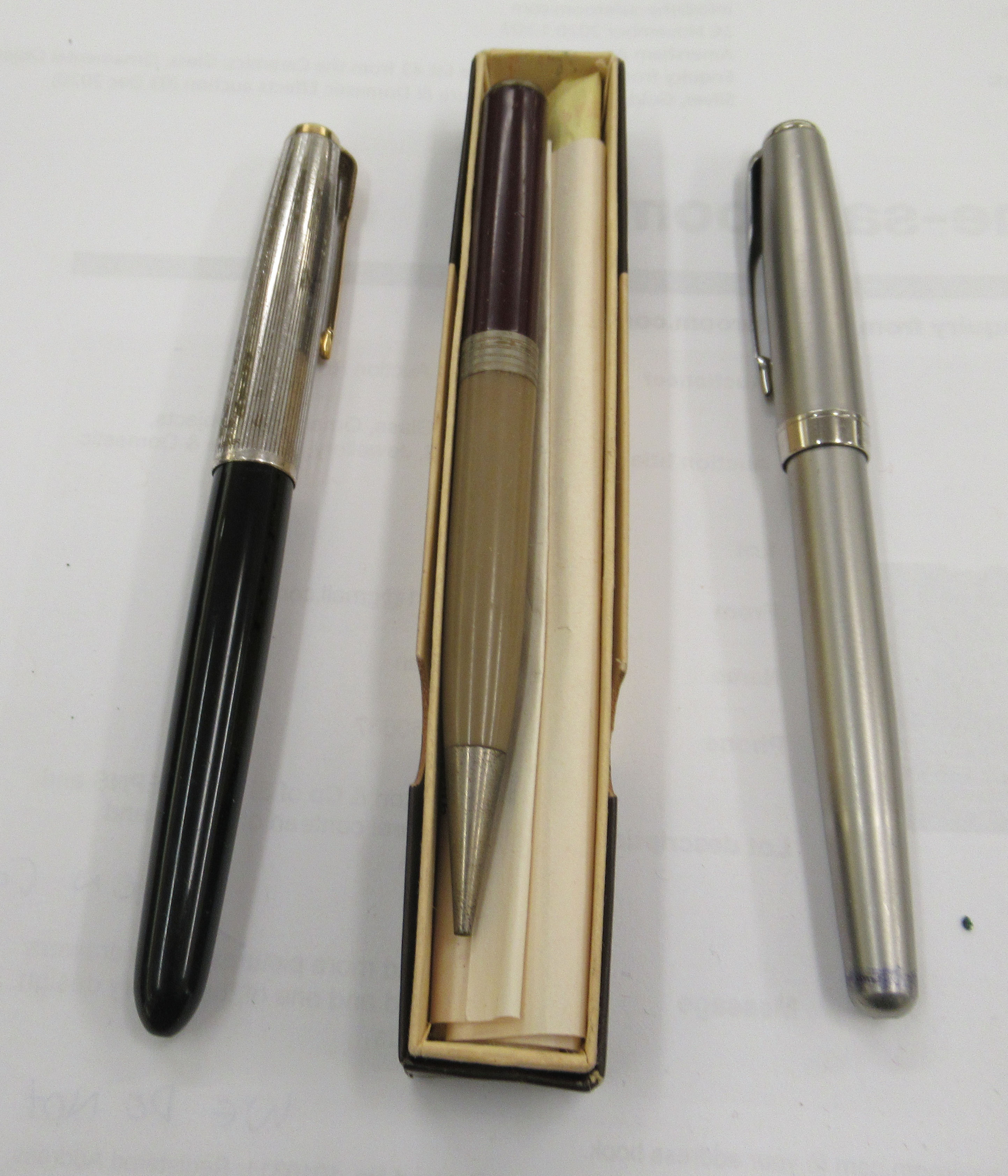 A mixed lot: to include pens, coins, - Image 6 of 8