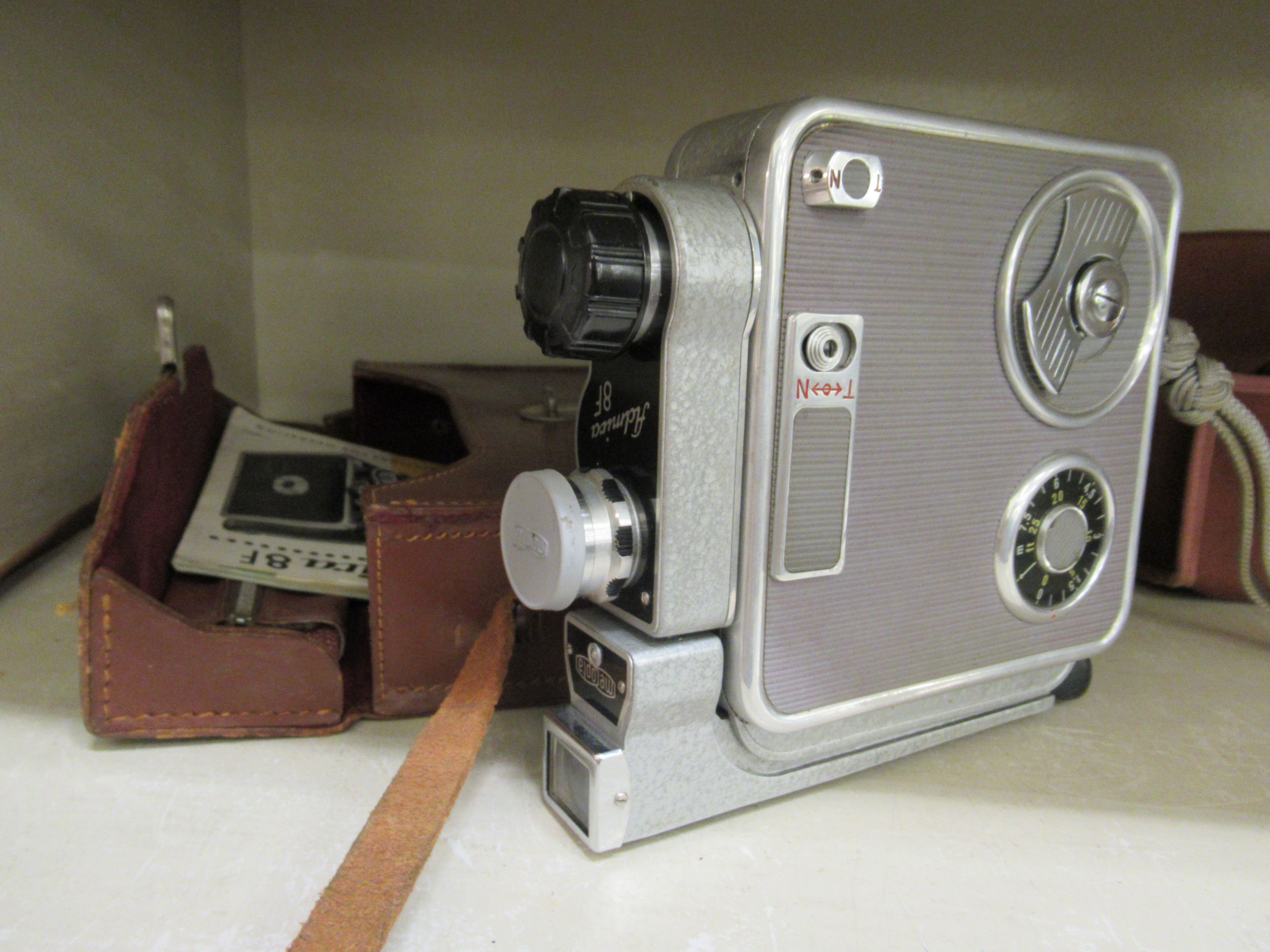 Photographic equipment: to include a Kodak Retinette 1A 35mm camera OS9 - Image 4 of 4