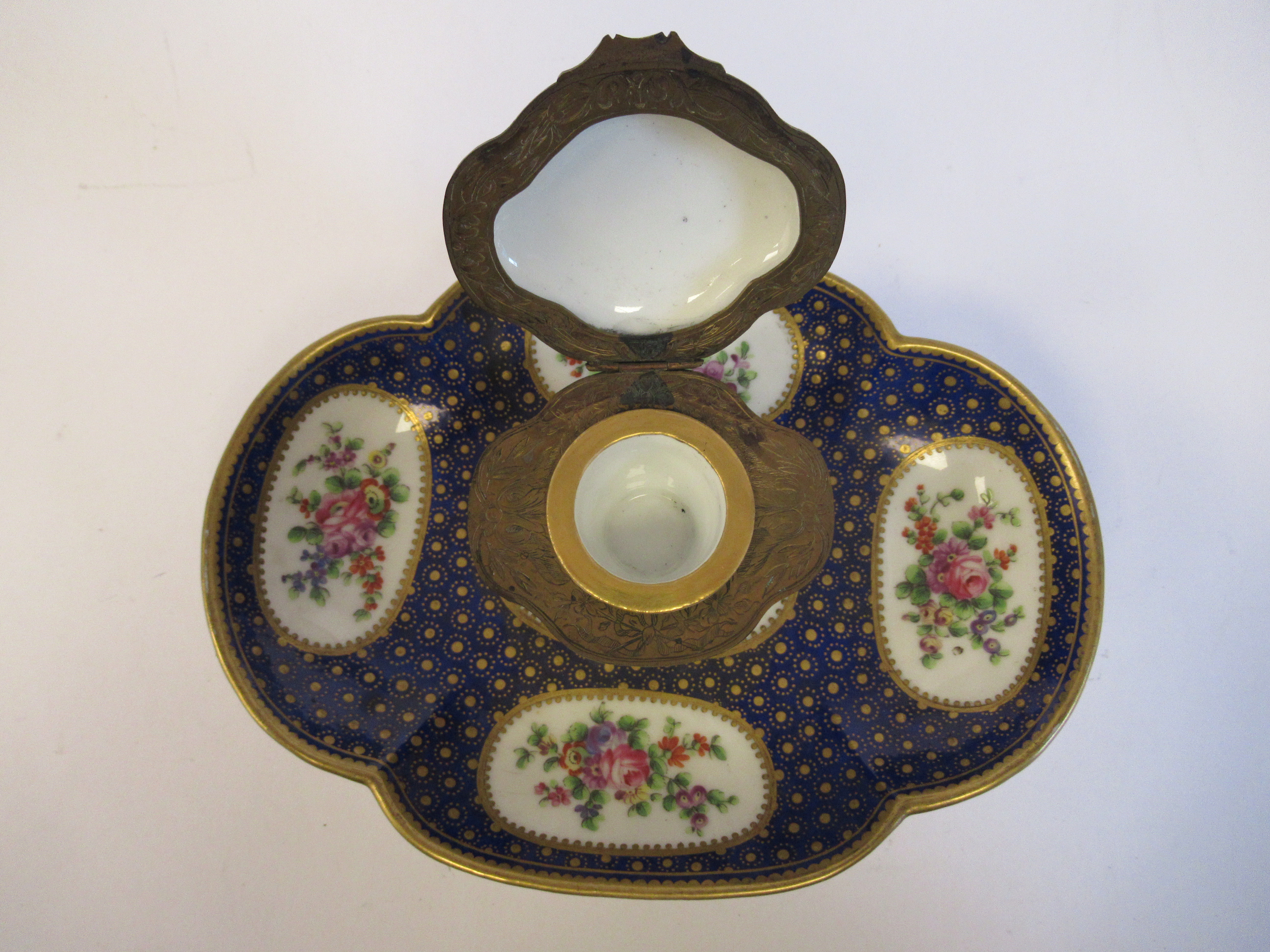 A 19thC Continental gilt metal mounted porcelain inkstand, attached to a lobed, oval saucer, - Image 5 of 8