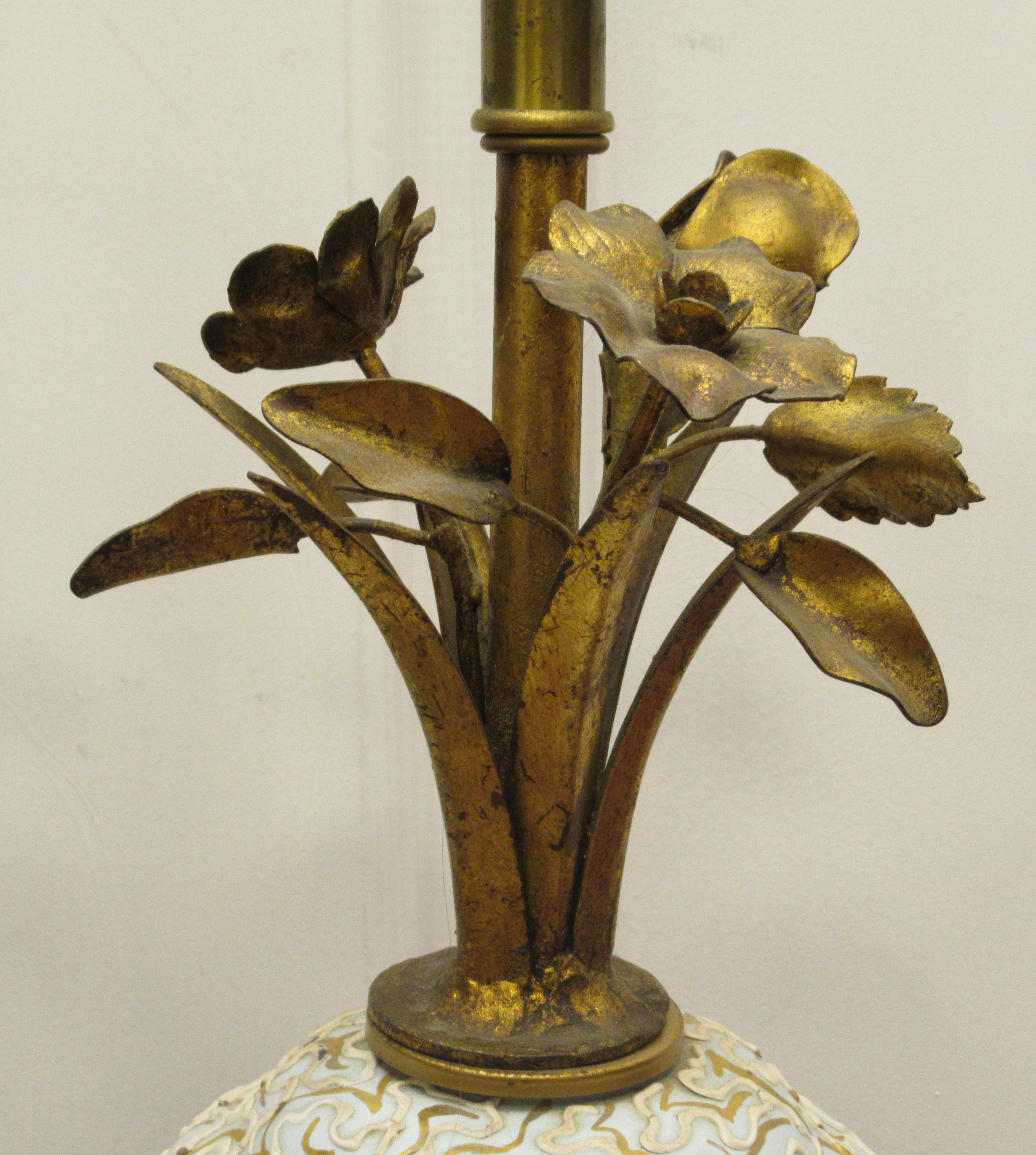 A pair of modern table lamps, each comprising a naturalistically fashioned gilt metal, - Image 5 of 9