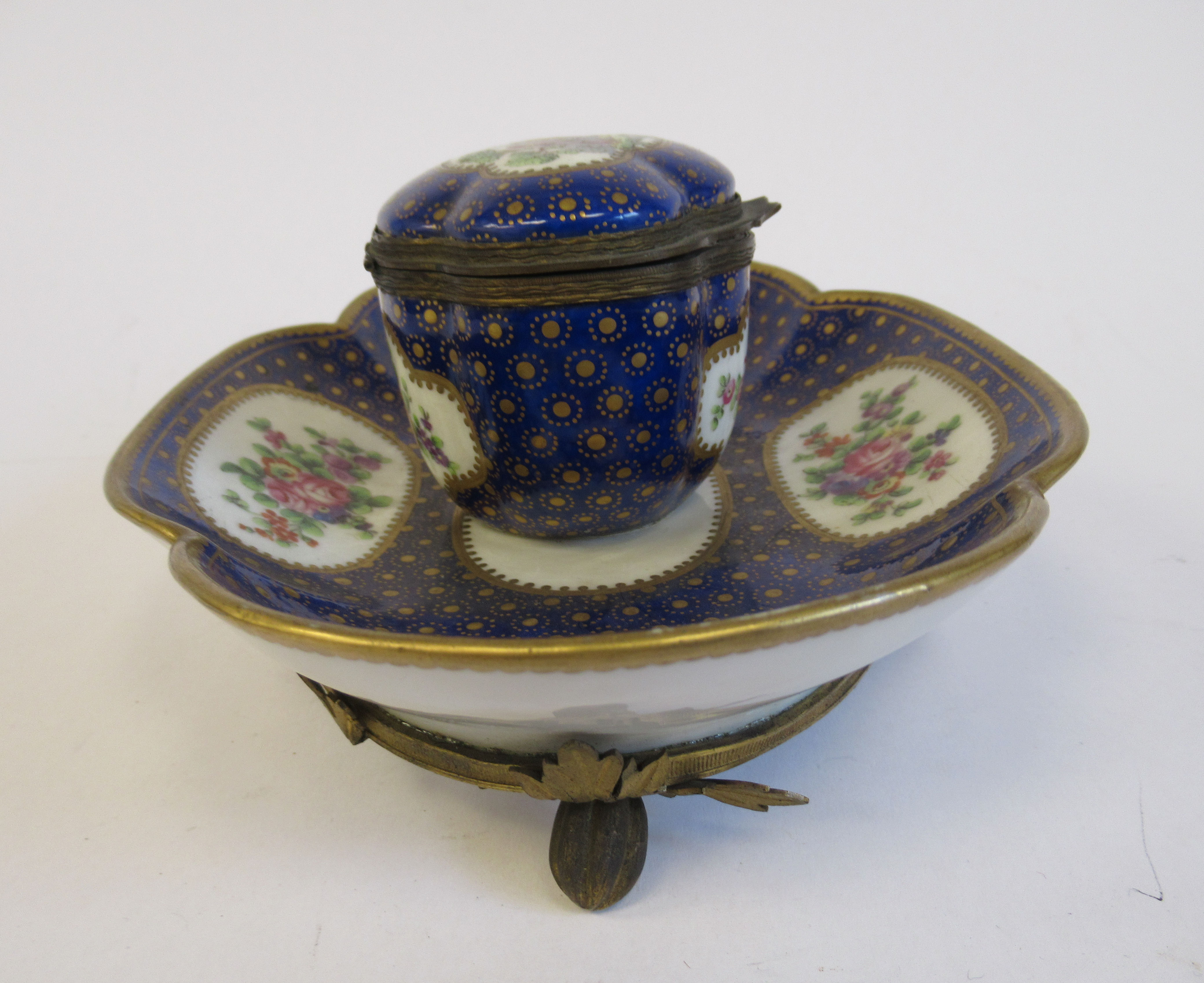 A 19thC Continental gilt metal mounted porcelain inkstand, attached to a lobed, oval saucer, - Image 4 of 8