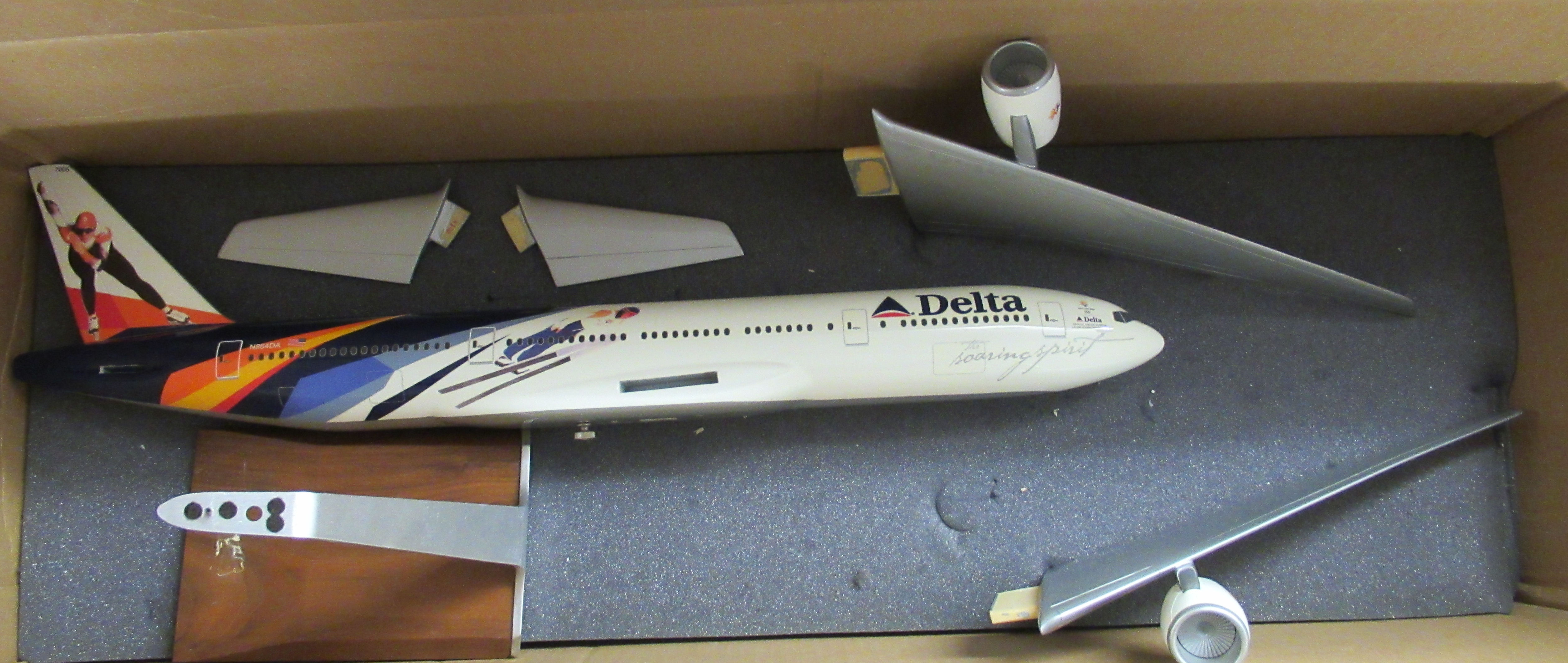 A scale model Delta 7005 aeroplane not assembled boxed (completeness not guaranteed) BSR - Image 3 of 3