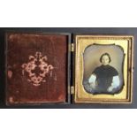 [ANONYMOUS] Littlefield & Parsons, Critchlow & Co [CASEMAKERS] 3 Portraits of young womenGold tone