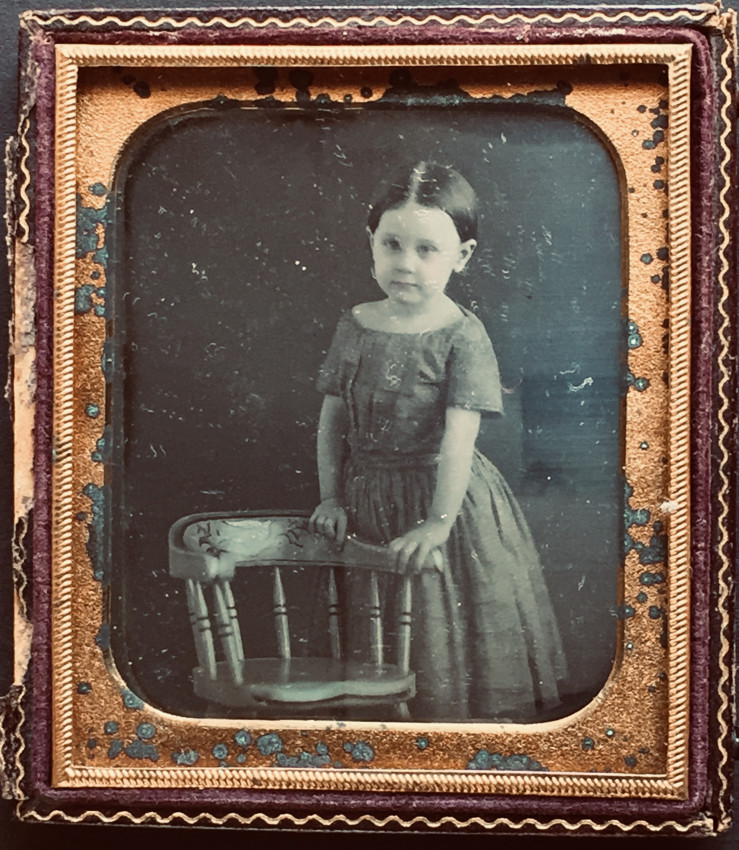 [ANONYMOUS] Double portrait of mother and child and child aloneNice images of mother and child,