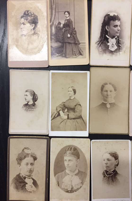 Various [Women]. Lot of more than 200+ CDVs of WomenOver 200 Carte de Visites of Women, mostly - Image 2 of 4