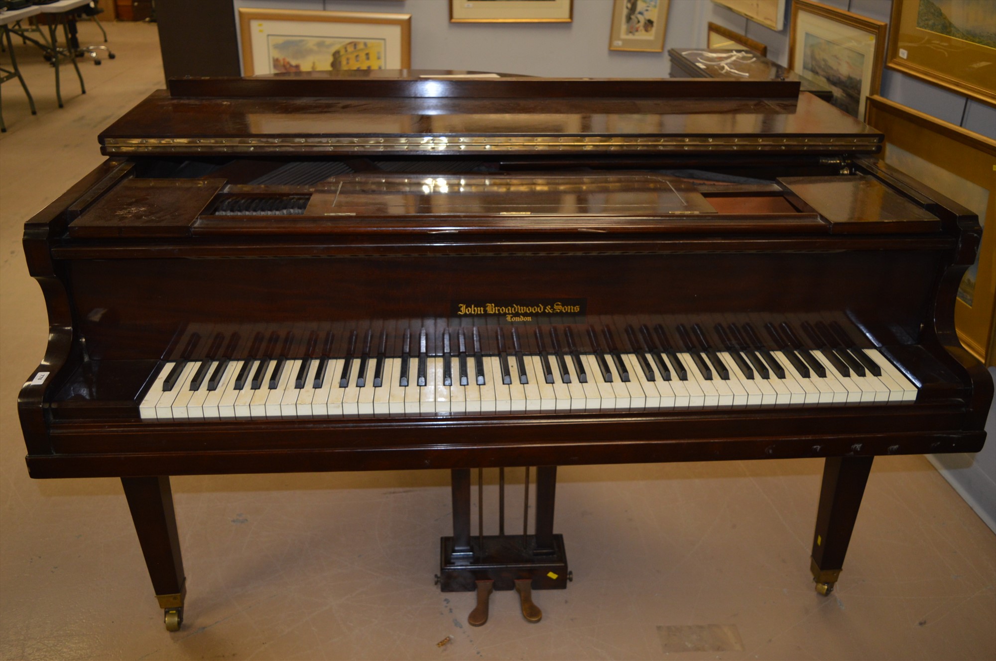 Mid 20th Century baby grand piano