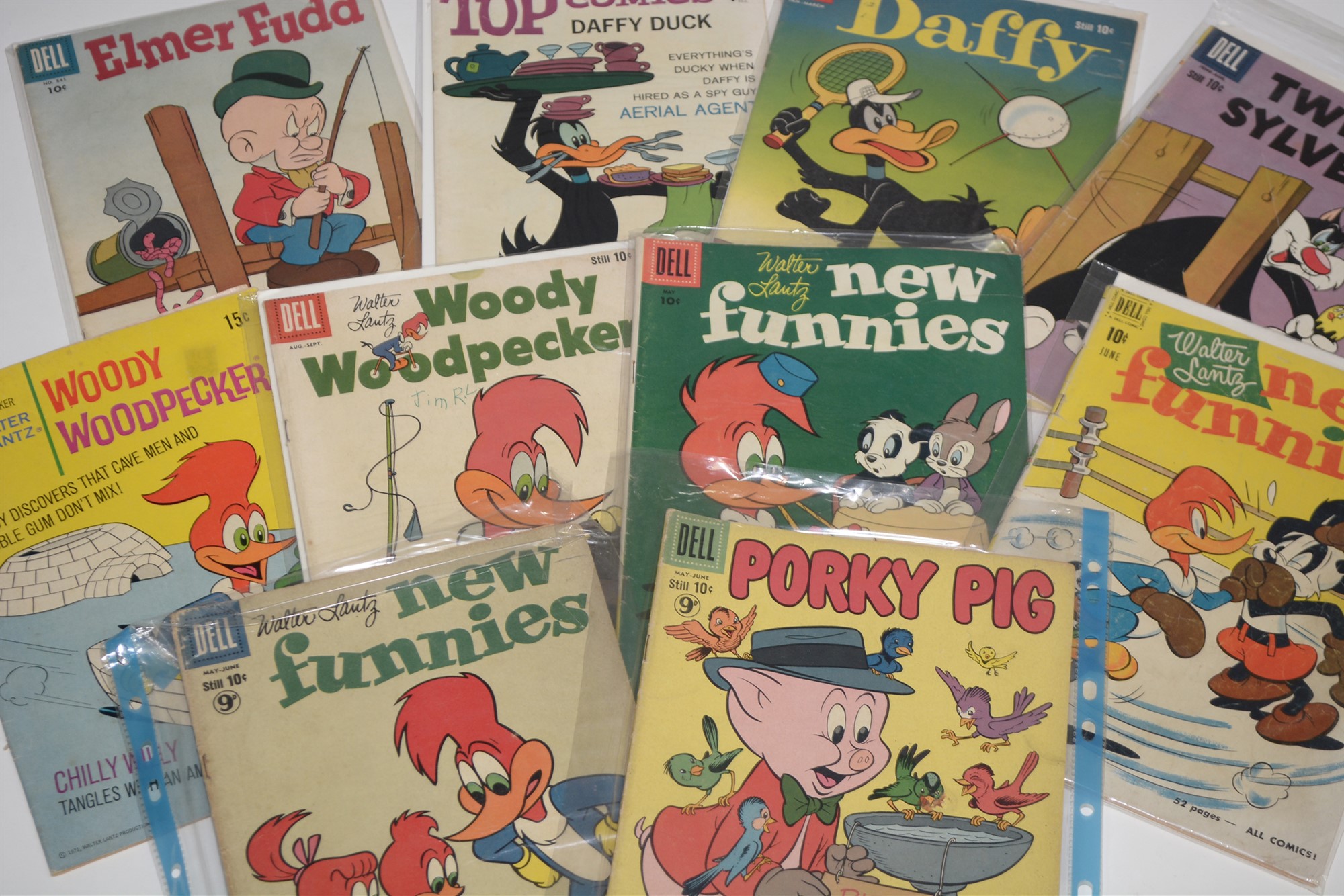 Dell Comics, humour titles including: Road Runner, Daffy and Looney Tunes: and New Funnies Woody - Image 2 of 4