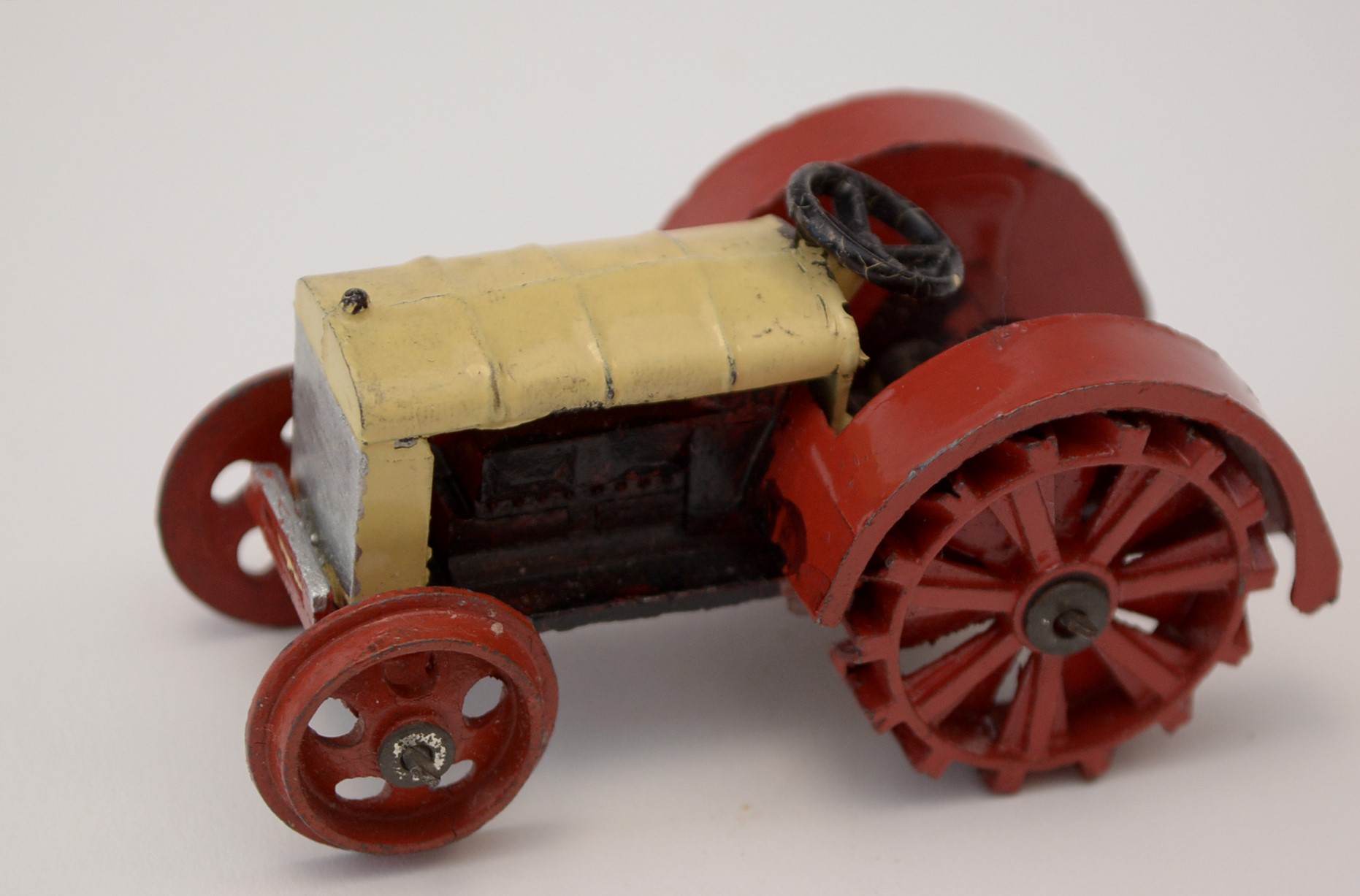 Dinky 22E Fordson N Tractor