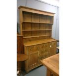 Pine dresser