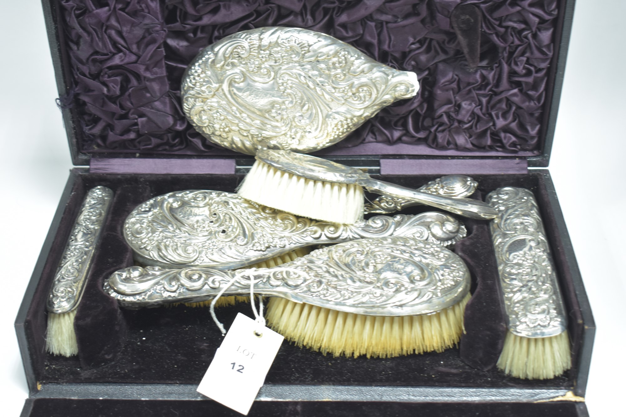 Silver dressing set