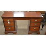 Stag mahogany desk