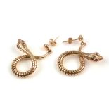 Pair snake pattern earrings