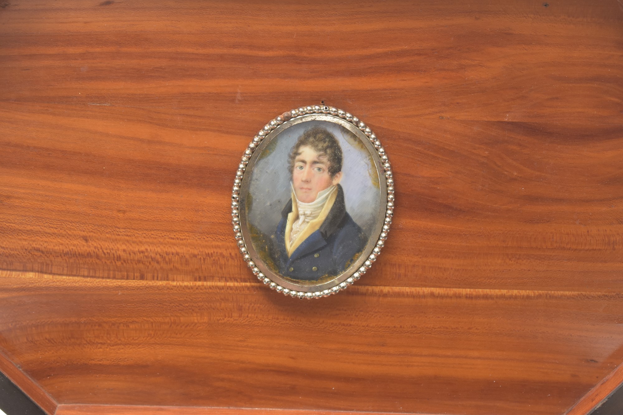 An early 19th century memoriam box, - Image 17 of 21