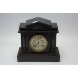 Mantel clock