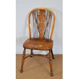 A fine quality reproduction yew and elm Windsor dining chair