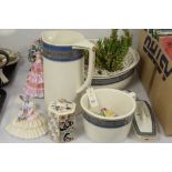Mixed ceramics / Villeroy & Boch wash set