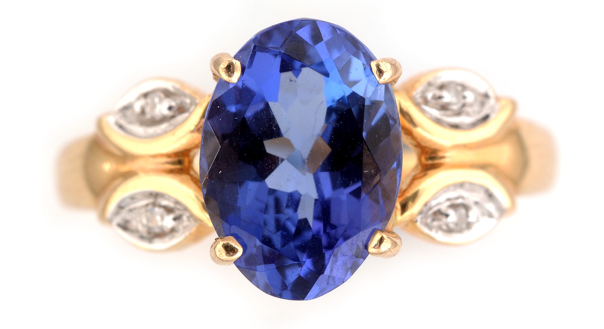 Tanzanite and diamond ring