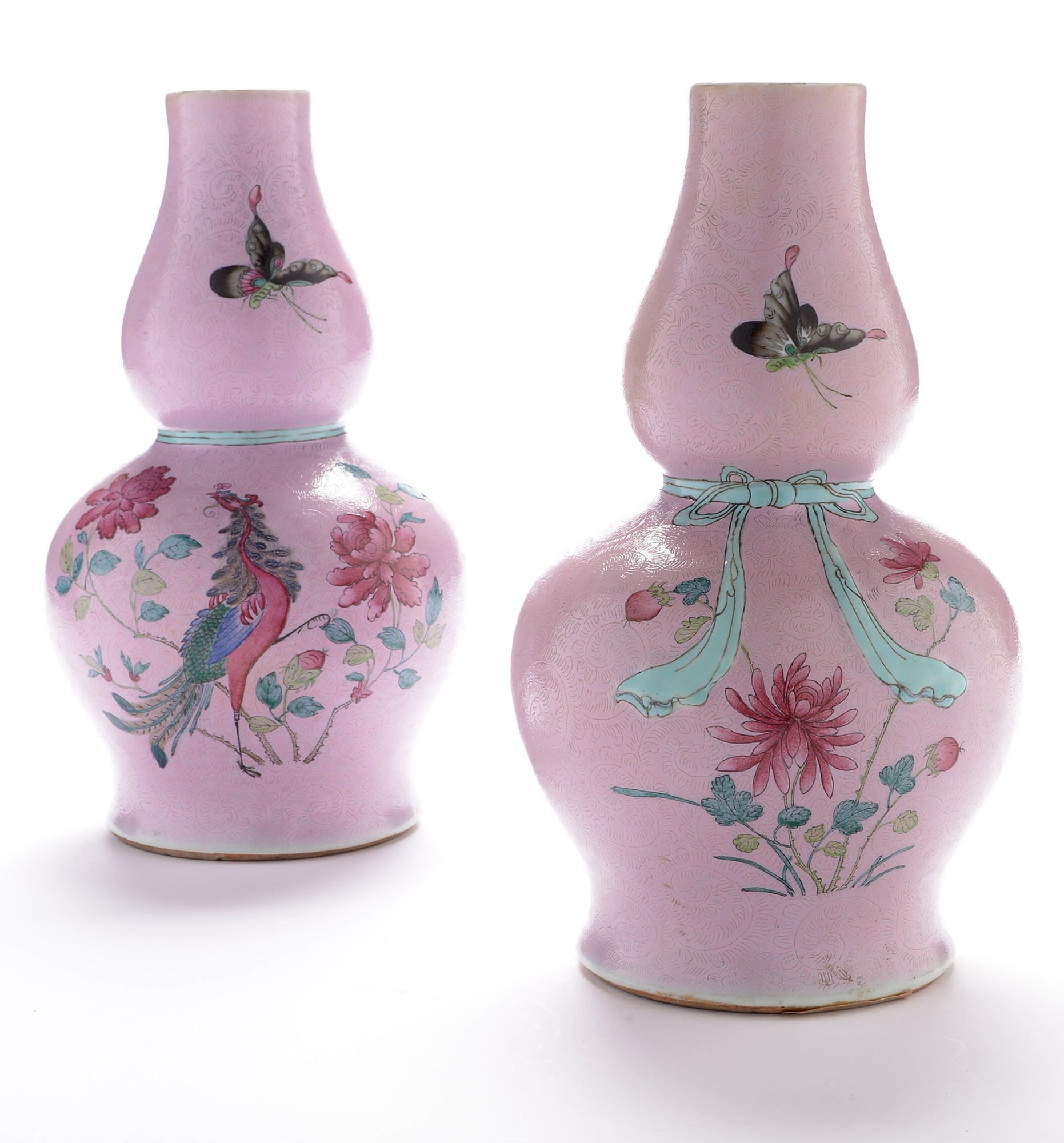 Pair of Chinese famille rose vases and covers - Image 2 of 12