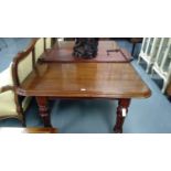 Victorian mahogany extending dining table