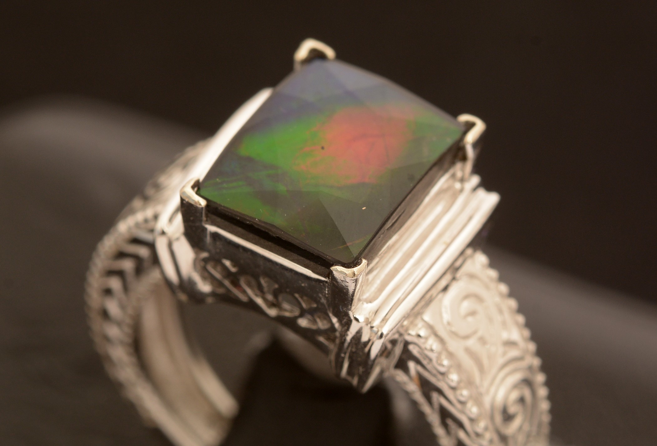 Ammolite ring