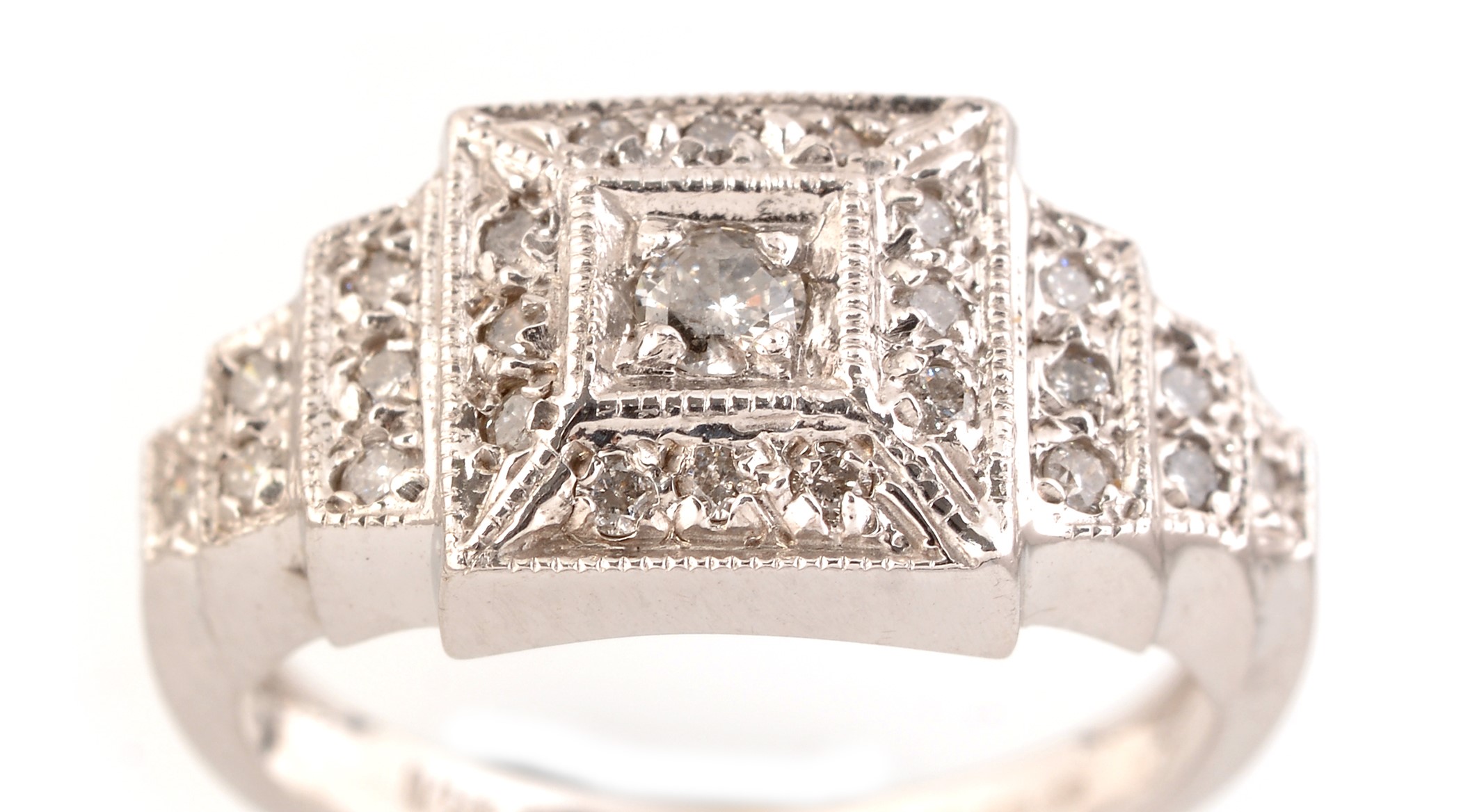 Diamond dress ring