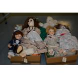plush teddies / Four dolls