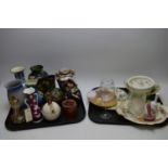 Miscellaneous glass and china by Crown Ducal, Cetem, Wedgwood, Maling and others.